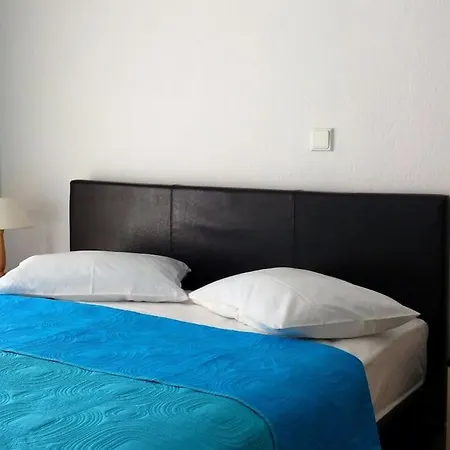 Apartment 1st Floor 300m From Sea Flogita