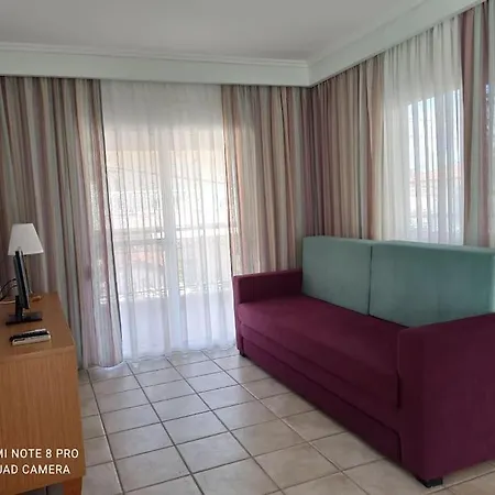Apartment 1st Floor 300m From Sea